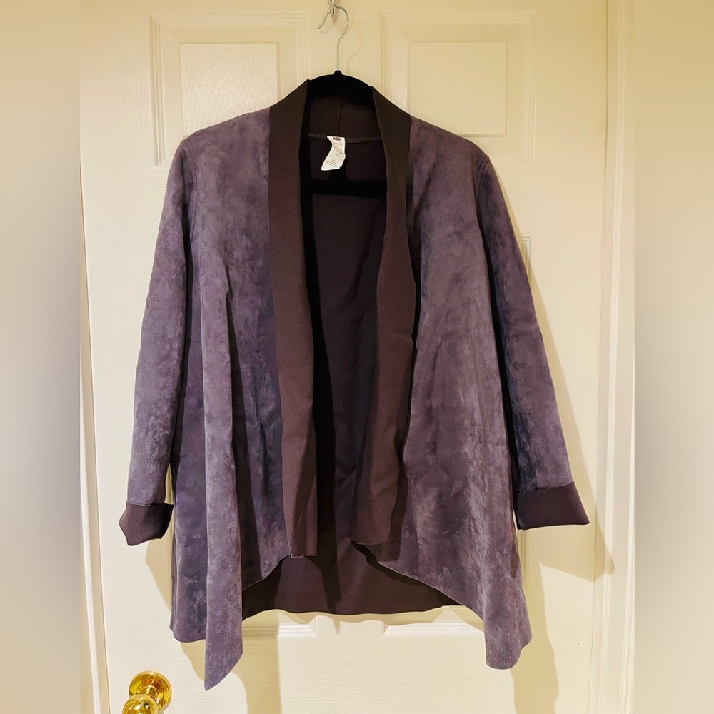 Arianne suede like material made in Montreal sz Small brand new stylish drape